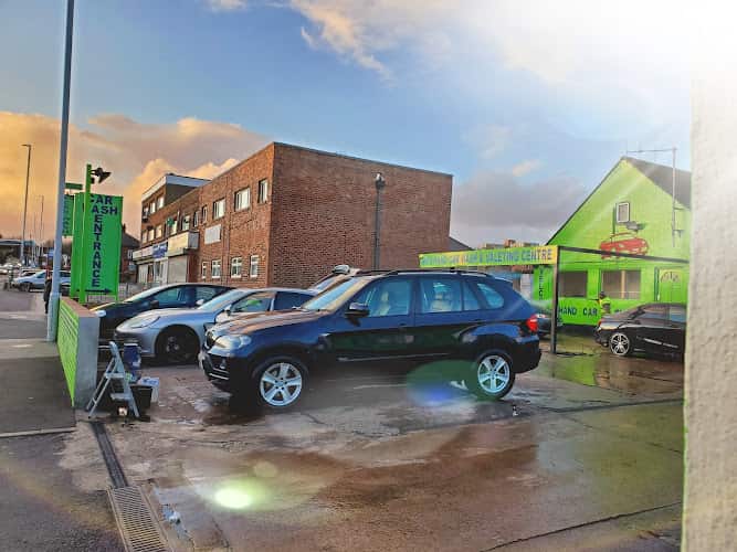 Image of Avi’s Hand Car Wash – Leeds