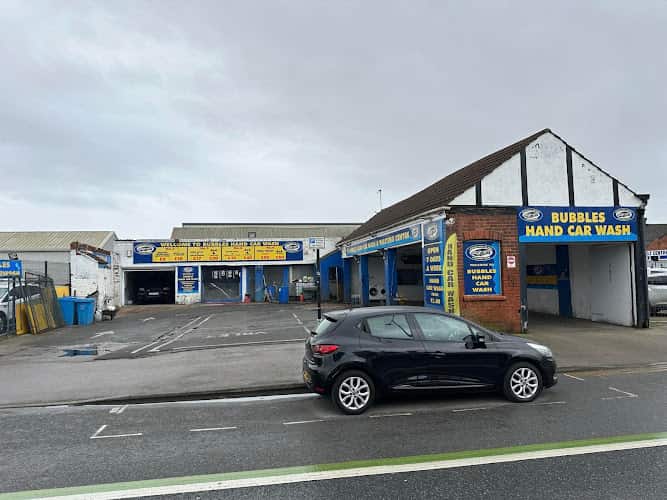Image of BUBBLES HAND CAR WASH HULL – Hull