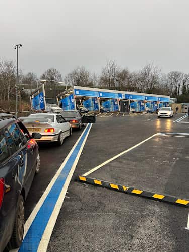 Image of Carbana Car Wash Exeter – Exeter