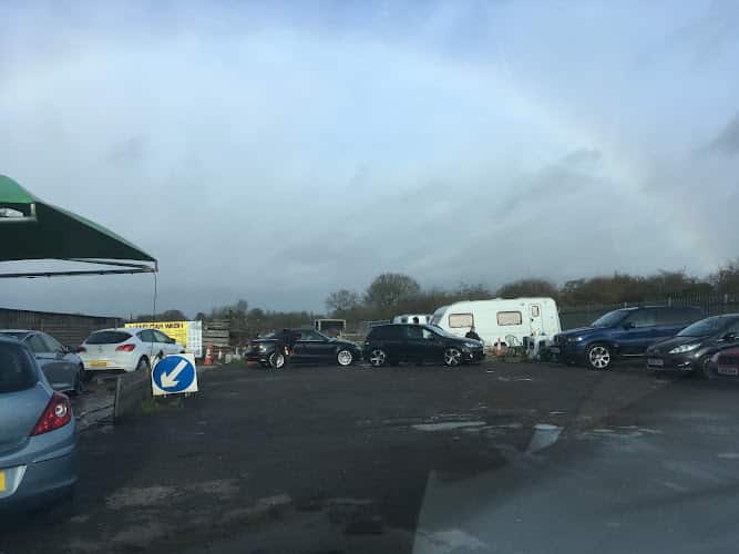 Image of Dingly Dell car wash – Bedford