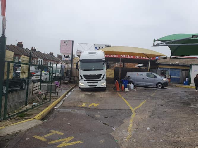 Image of Elis Hand car wash+ elson recovery services 24/7 – Luton