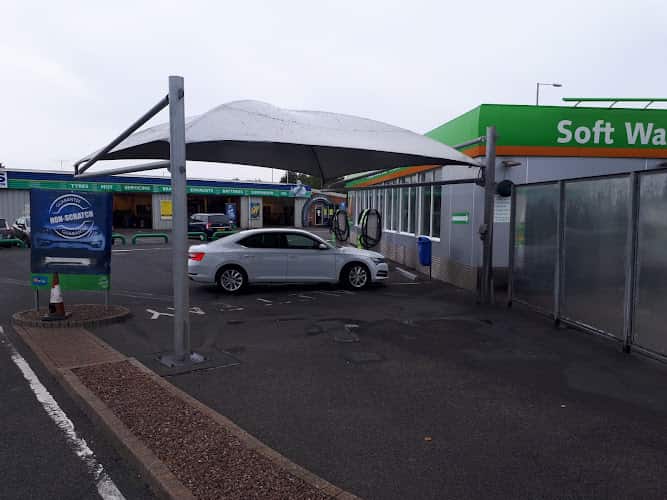 Image of IMO Car Wash – Swindon