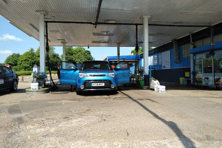Image of Peartree Bridge Hand Carwash – Milton Keynes