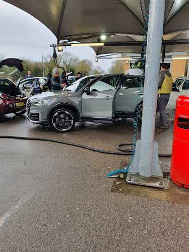 Image of Roni’s Express Car Wash – Milton Keynes