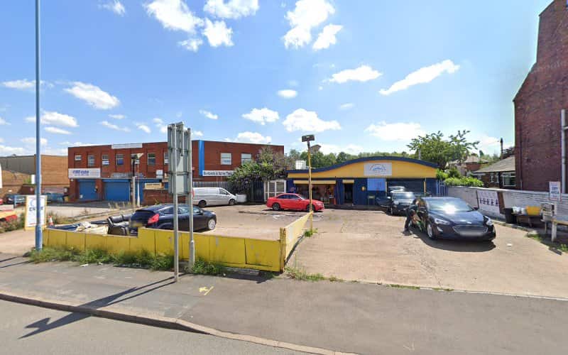 Image of TIPTON’S BUBBLY CAR WASH – Tipton