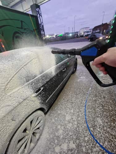 Image of Universal Hand Car wash – Oxford