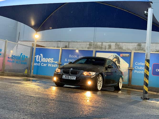 Image of Waves Car Wash Reading West – Reading