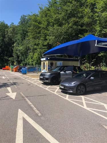 Image of Waves Hand Car Wash Badger Farm – Winchester
