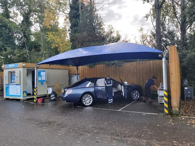 Image of Waves Hand Car Wash Bracknell – Bracknell