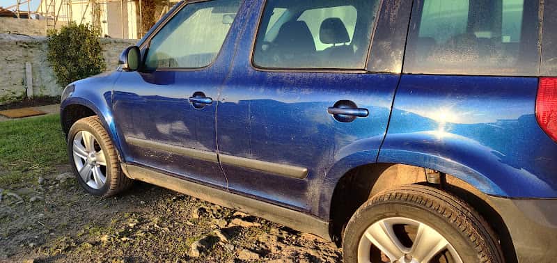 Image of Waves Hand Car Wash Bristol East – Bristol