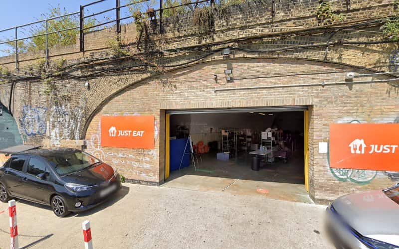 Image of Waves Hand Car Wash – London
