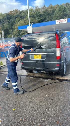 Image of Waves Hand Car Wash Midsomer Norton – Bristol