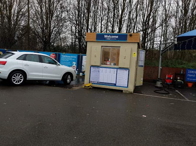 Image of Waves Hand Car Wash Wokingham – Wokingham