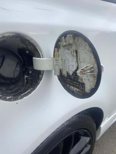 Image of Waves Hand Car Wash Worcester 1 – Worcester